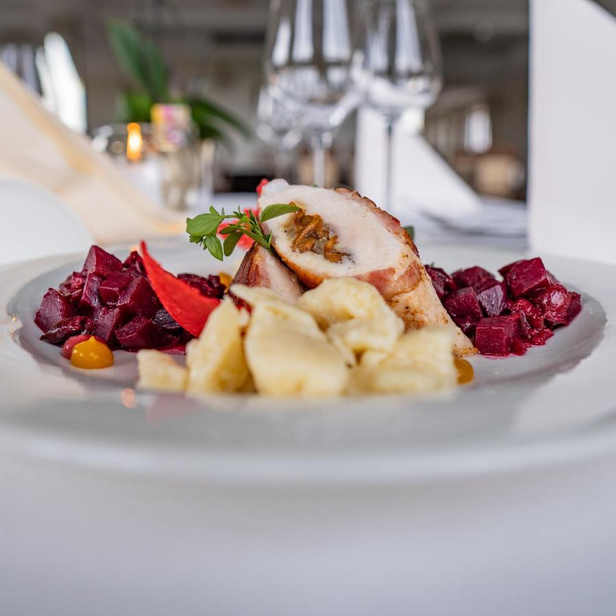 Boutique Odyseja & Spa Цехоцинек Екстериор снимка A plate of food