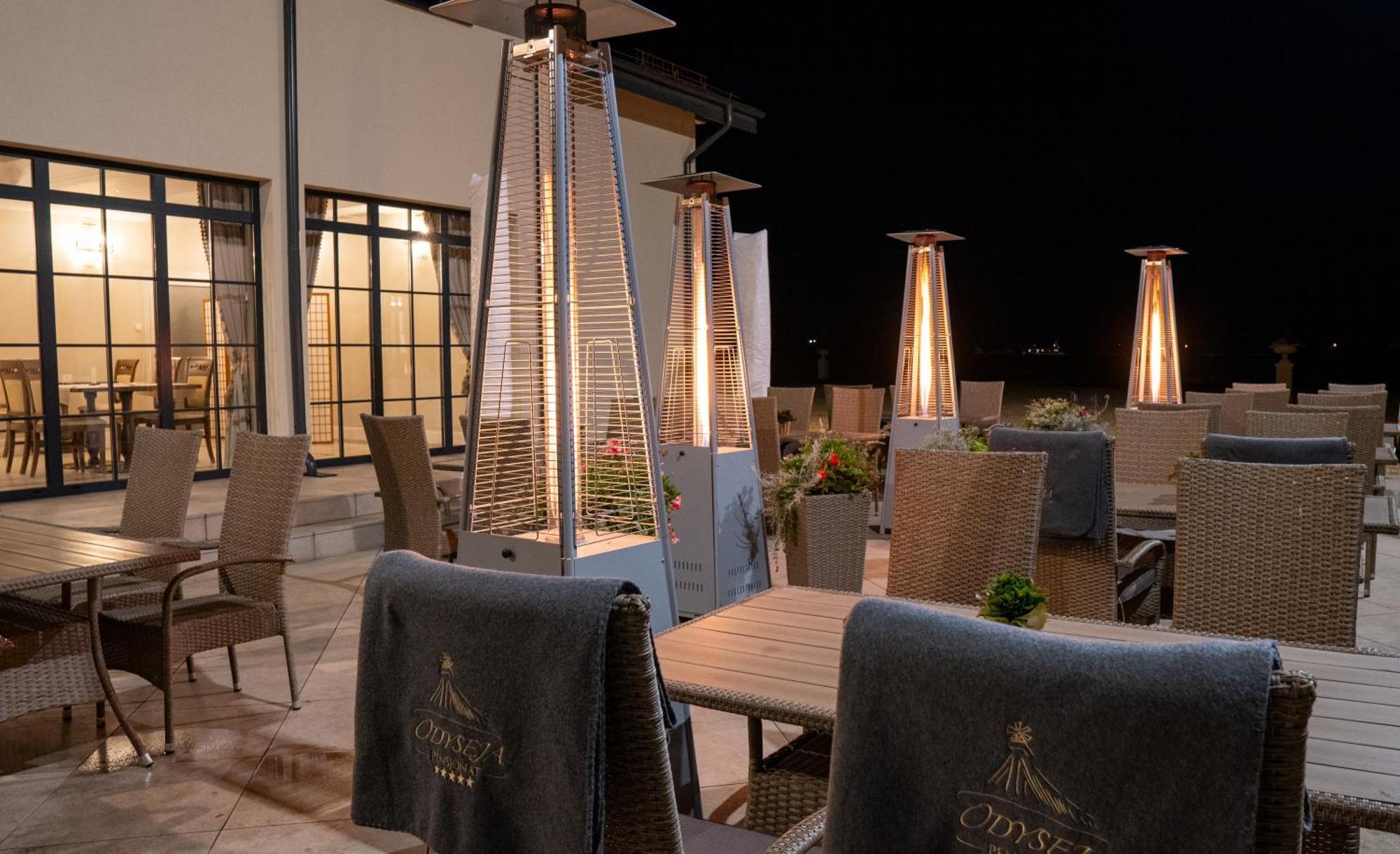 Boutique Odyseja & Spa Цехоцинек Екстериор снимка Gas patio heater